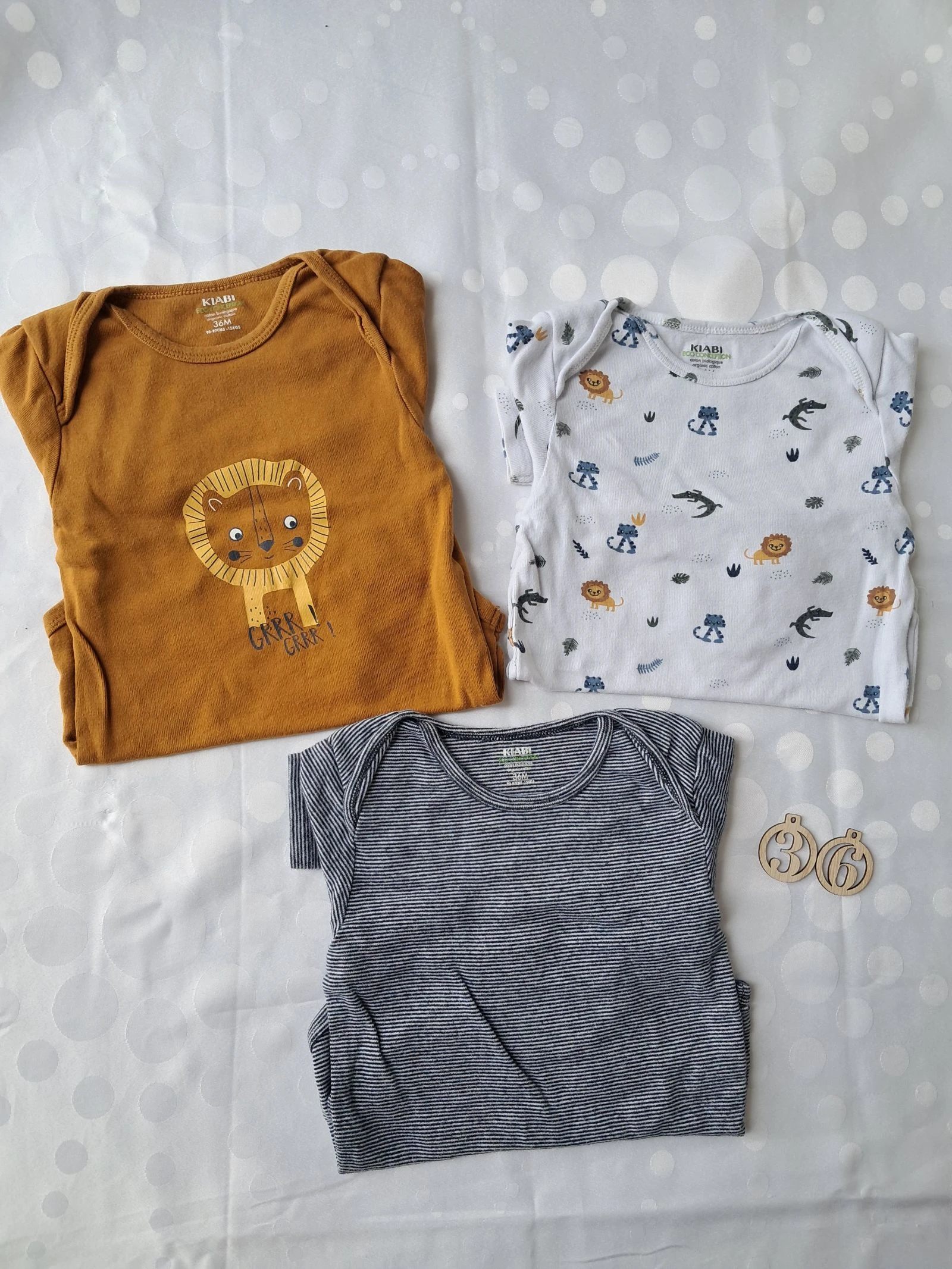 Lots de 3 bodies manche longue taille 36mois 